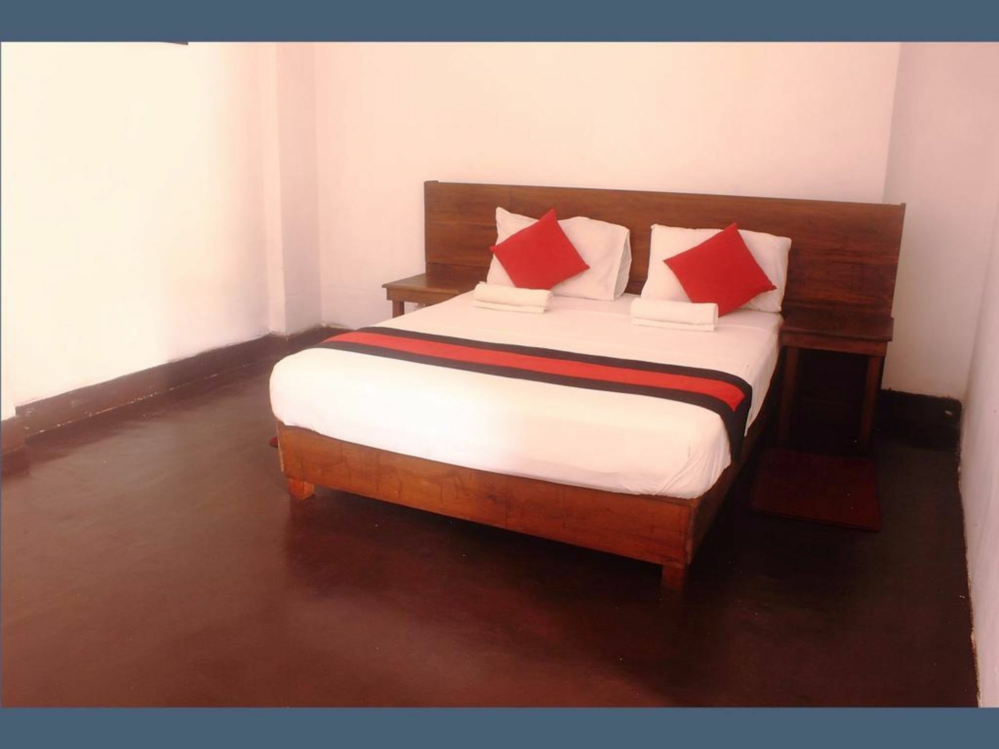 256 Townhouse Rest Hotel Kandy Exterior foto