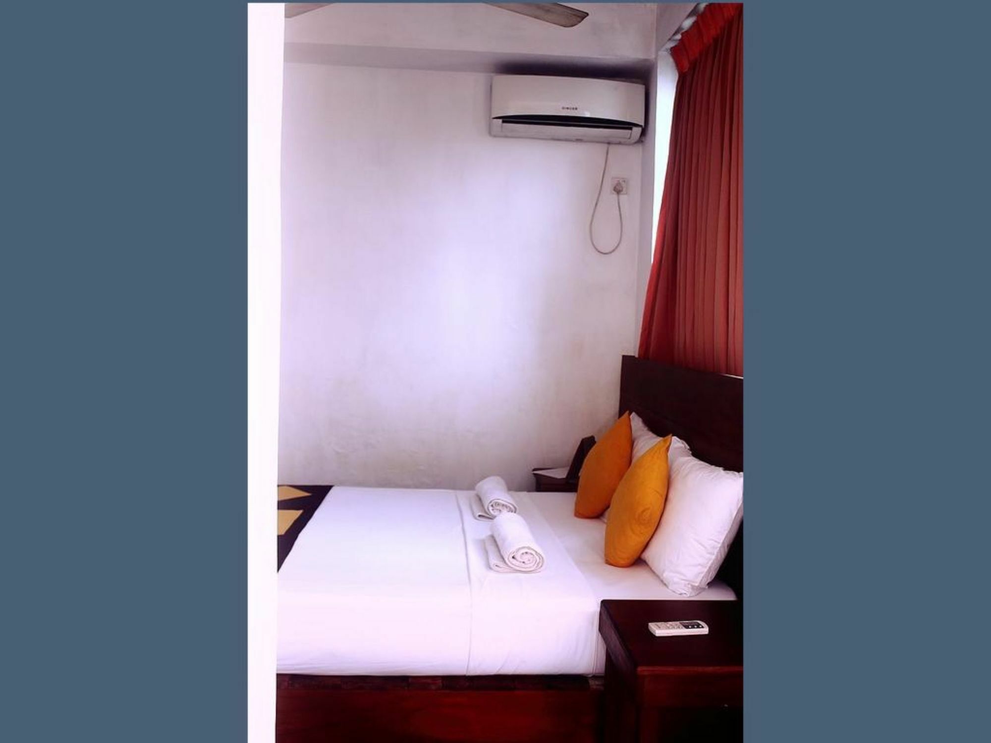 256 Townhouse Rest Hotel Kandy Exterior foto